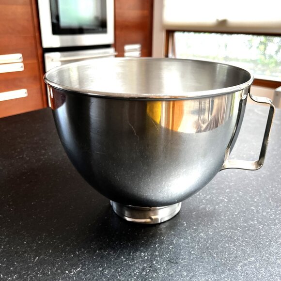 KitchenAid 4.5 Replacement Quart Polished Stainless Steel Bowl w/ Handle K45SBWH - Picture 2 of 4